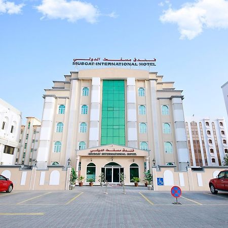 Muscat International Hotel ภายนอก รูปภาพ