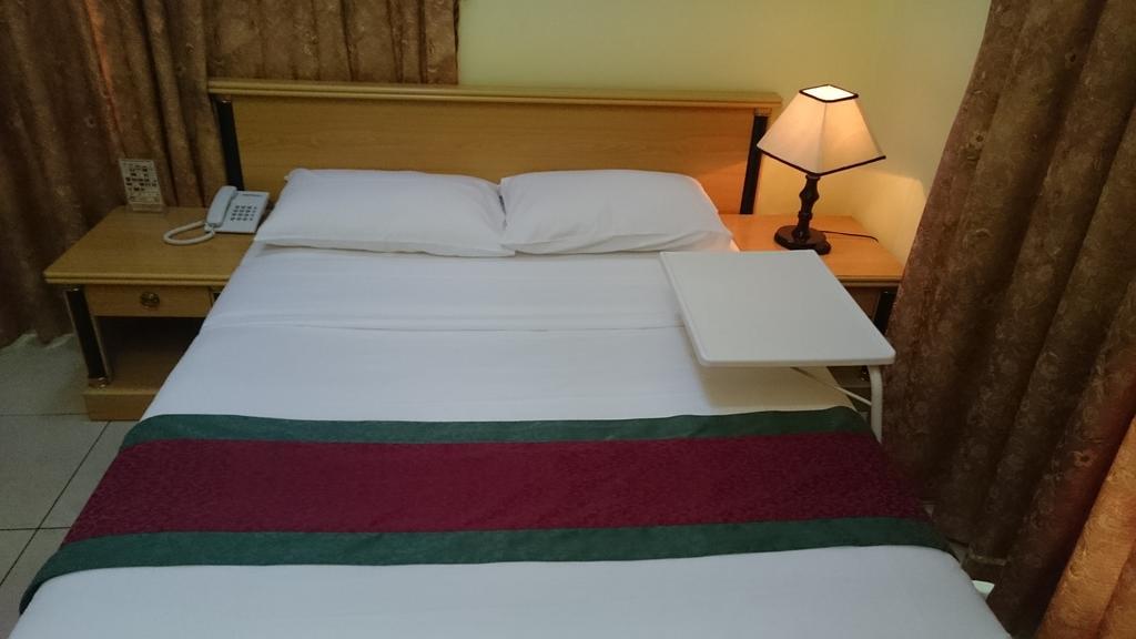 Muscat International Hotel ภายนอก รูปภาพ