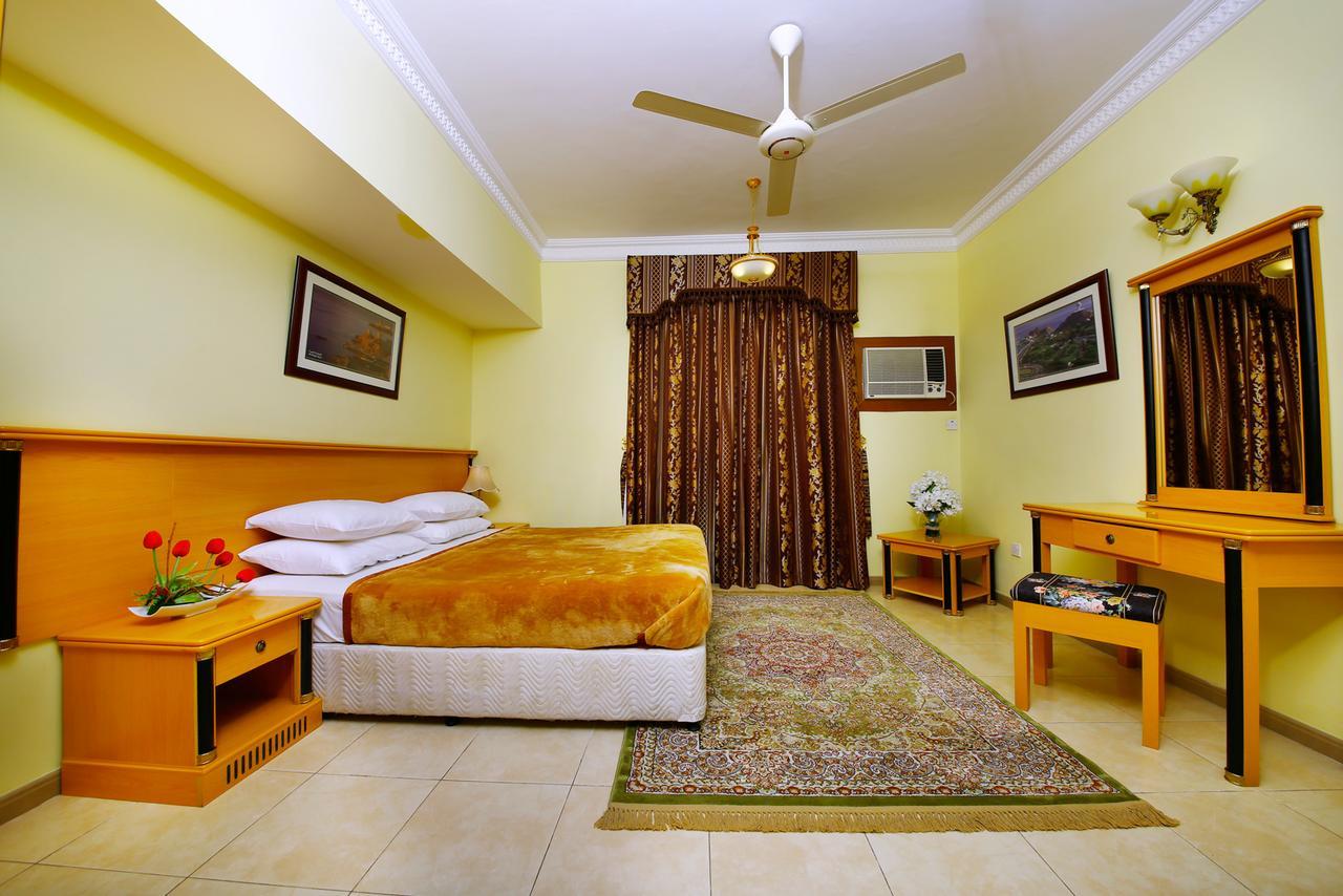Muscat International Hotel ภายนอก รูปภาพ