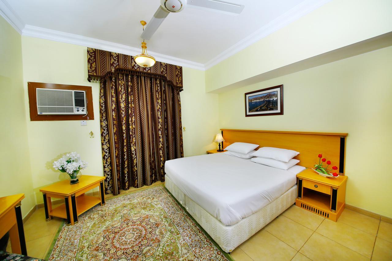 Muscat International Hotel ภายนอก รูปภาพ