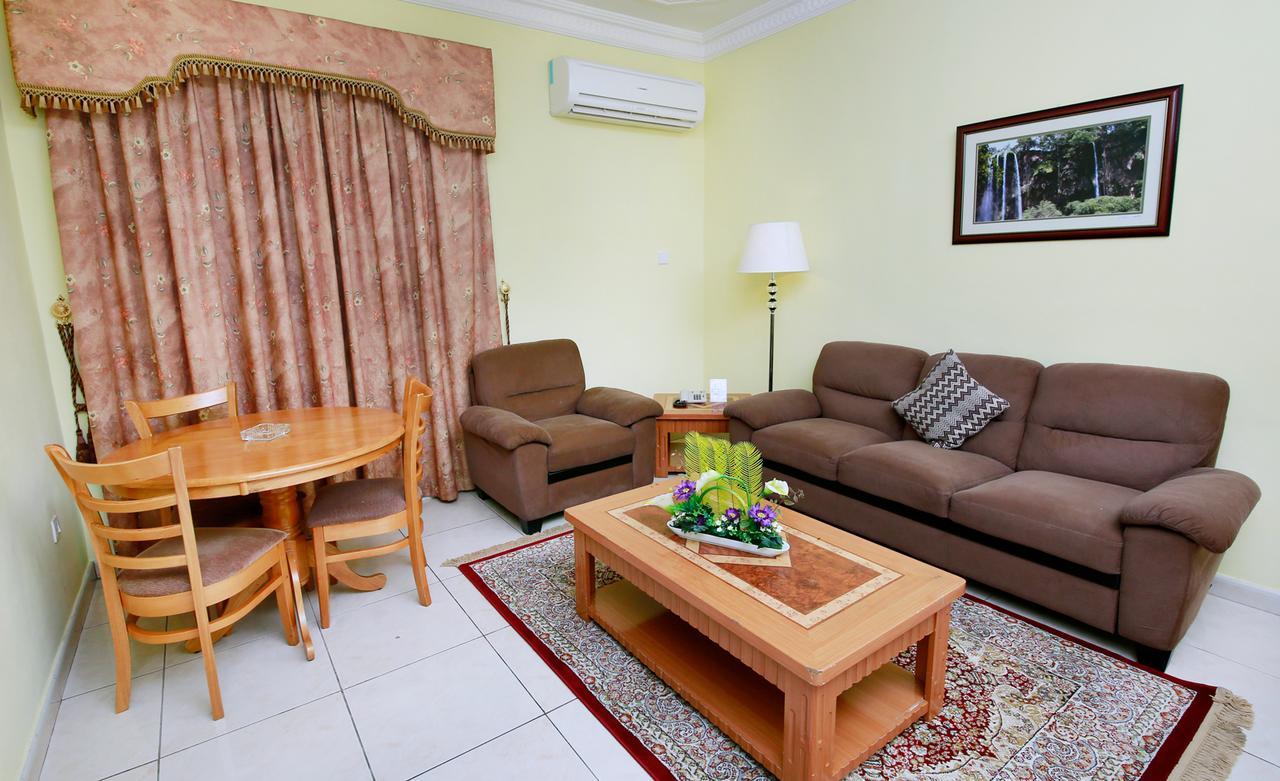 Muscat International Hotel ภายนอก รูปภาพ