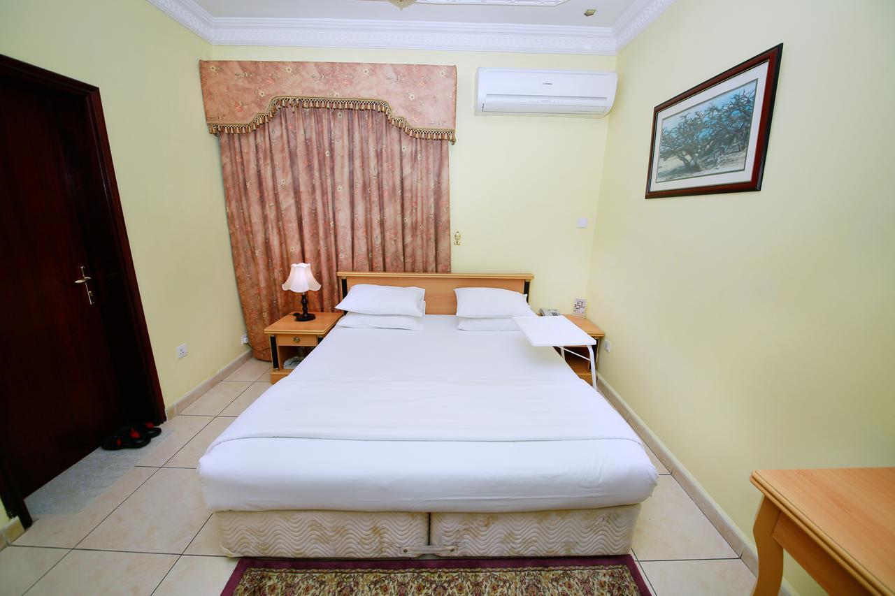 Muscat International Hotel ภายนอก รูปภาพ