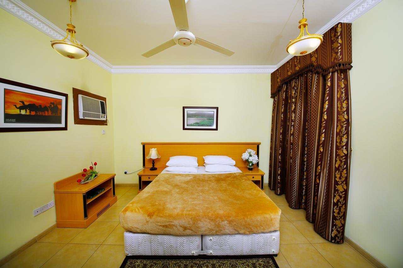 Muscat International Hotel ภายนอก รูปภาพ