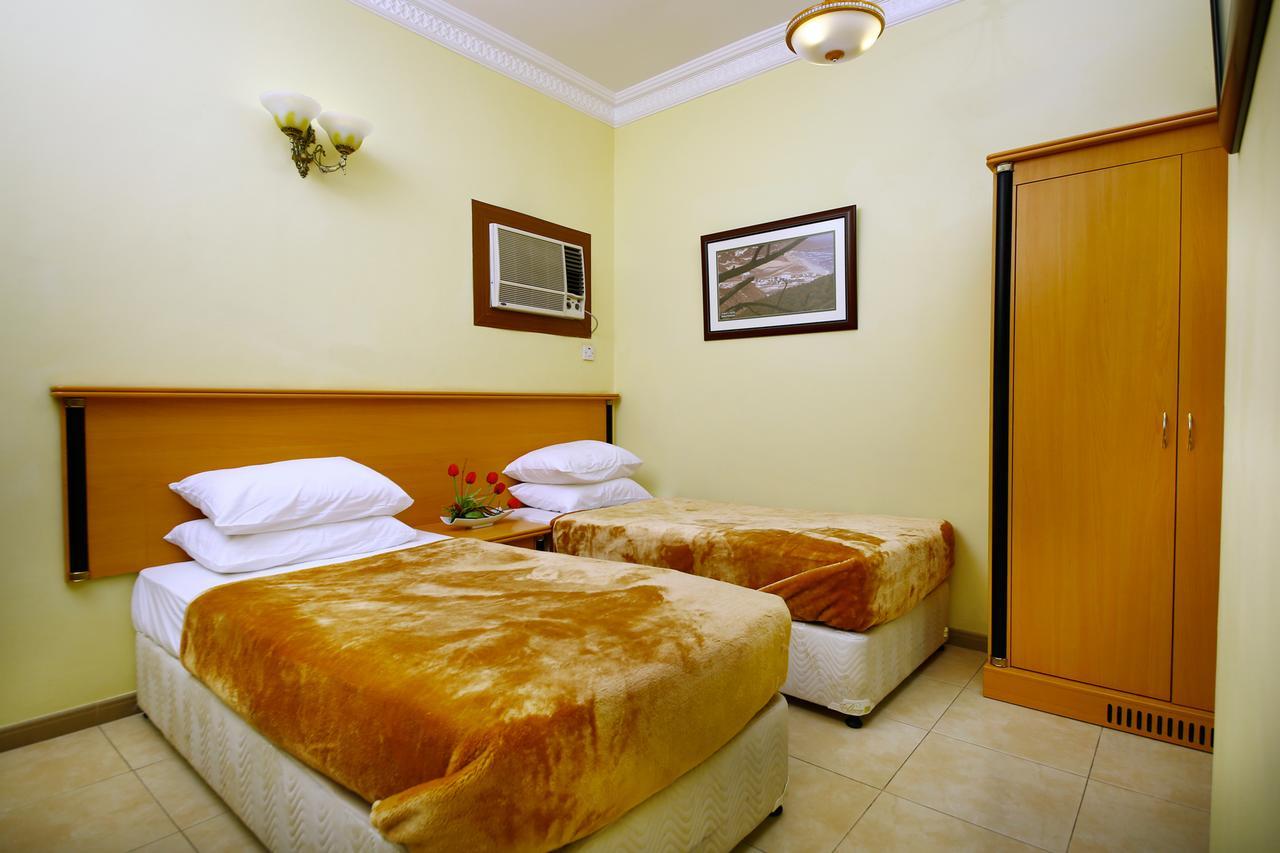 Muscat International Hotel ภายนอก รูปภาพ
